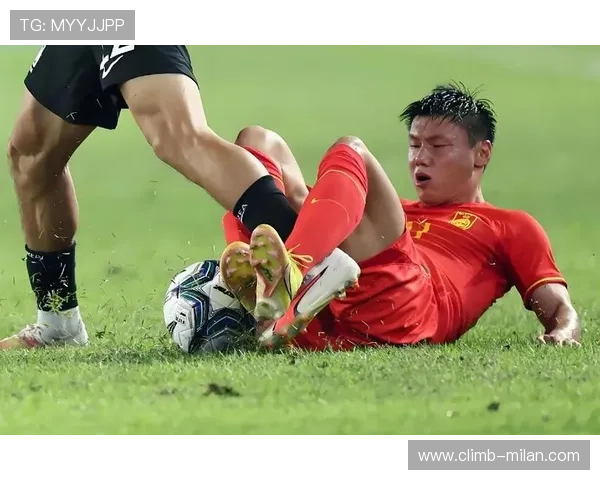 足球球星吸烟引争议 运动员健康与形象背后隐藏的真实困境